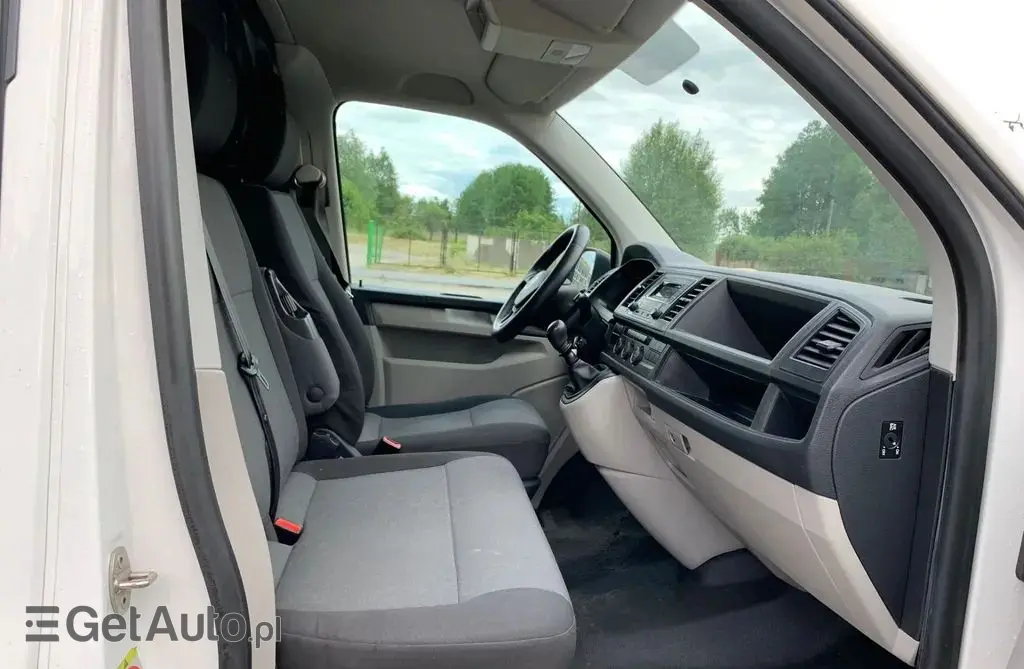 VOLKSWAGEN TRANSPORTER 