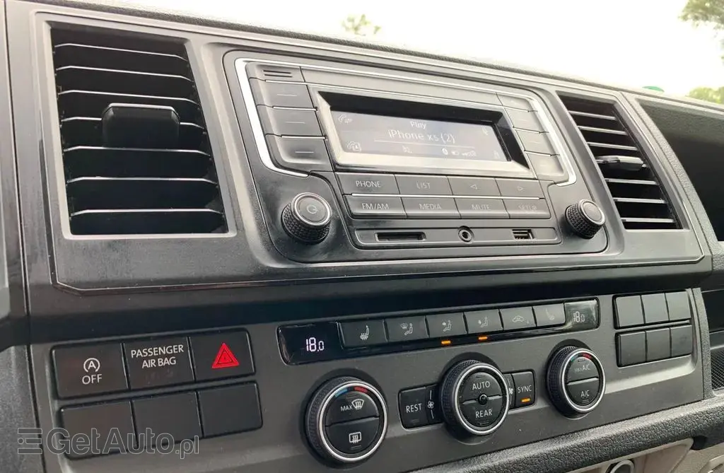 VOLKSWAGEN TRANSPORTER 