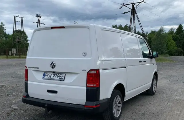 VOLKSWAGEN TRANSPORTER 