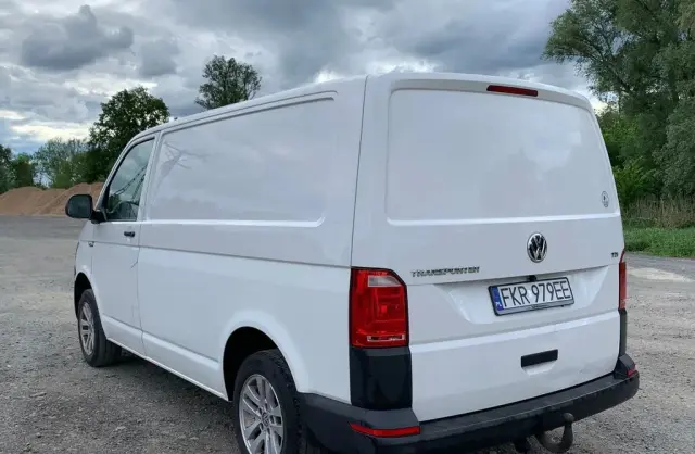 VOLKSWAGEN TRANSPORTER 