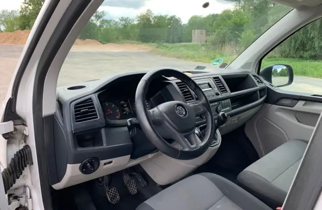 VOLKSWAGEN TRANSPORTER 