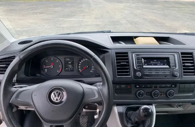 VOLKSWAGEN TRANSPORTER 