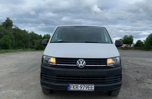 VOLKSWAGEN TRANSPORTER 