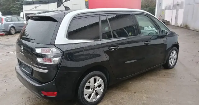 CITROËN C4 SpaceTourer Grand PureTech 130 Stop&Start LIVE PLUS