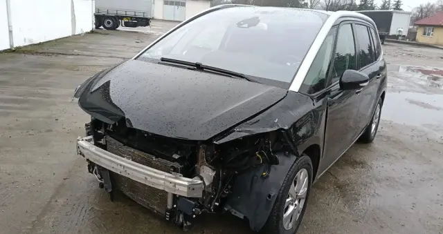 CITROËN C4 SpaceTourer Grand PureTech 130 Stop&Start LIVE PLUS