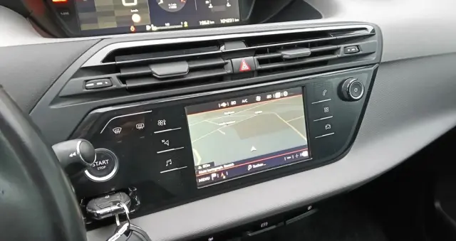 CITROËN C4 SpaceTourer Grand PureTech 130 Stop&Start LIVE PLUS