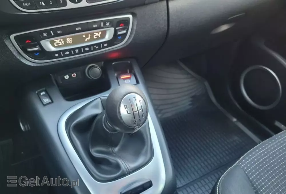 RENAULT Scenic TCe 130 Dynamique