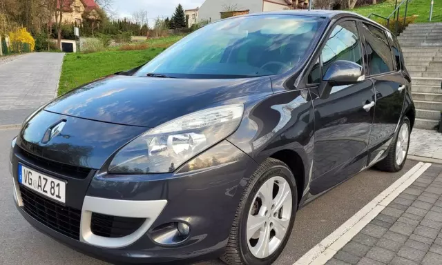 RENAULT Scenic TCe 130 Dynamique