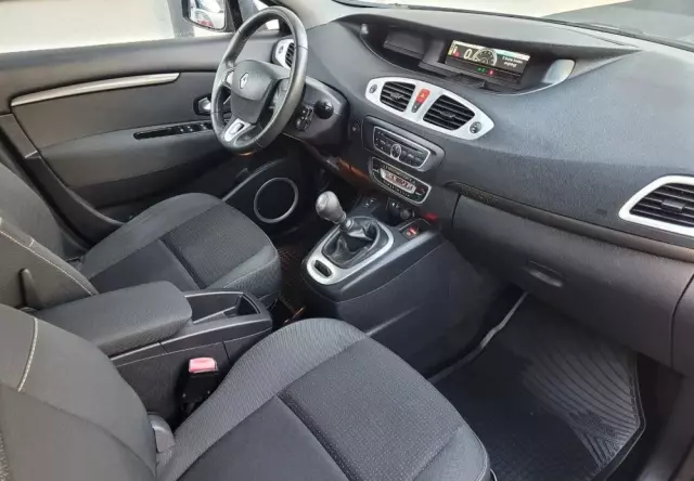 RENAULT Scenic TCe 130 Dynamique