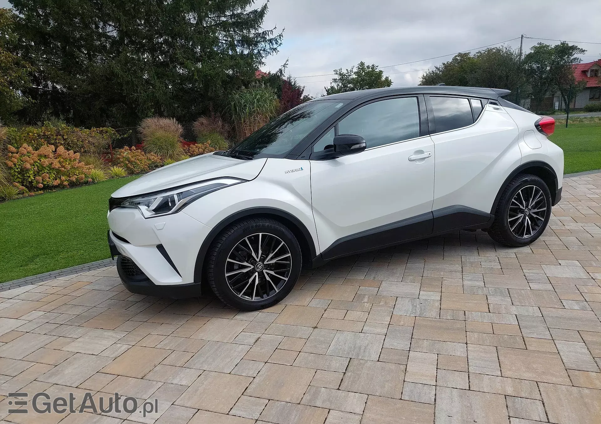 TOYOTA C-HR 