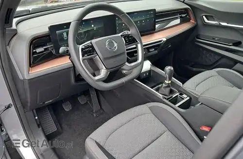 SSANGYONG/KGM Torres 