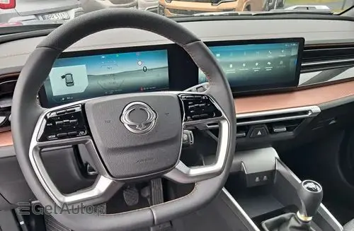SSANGYONG/KGM Torres 