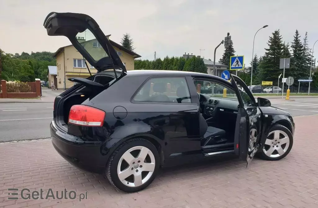 AUDI A3 