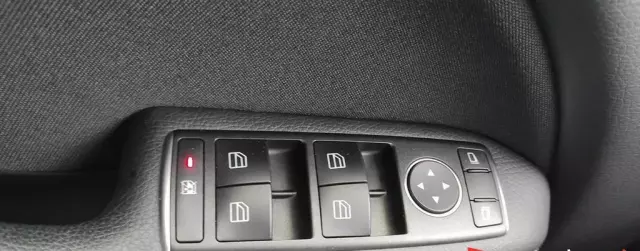 MERCEDES-BENZ Klasa B 