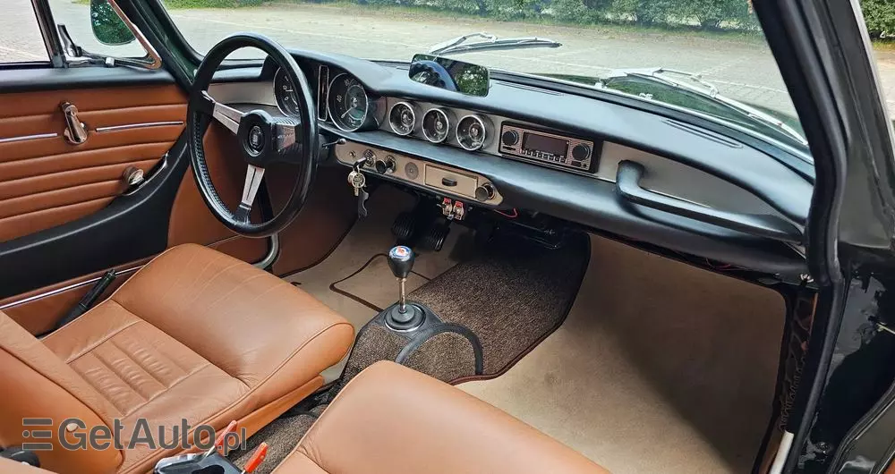 VOLVO P1800 