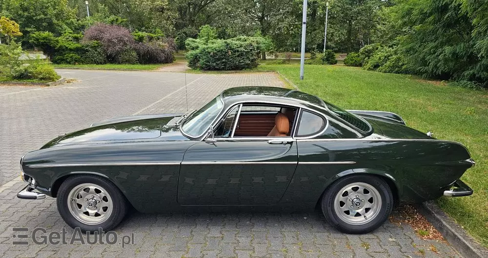 VOLVO P1800 