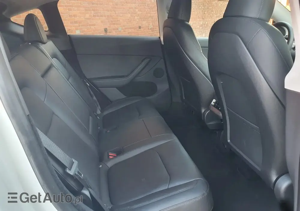 TESLA Model Y Long Range RWD