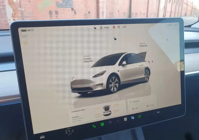 TESLA Model Y Long Range RWD