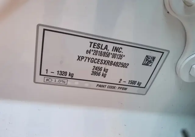 TESLA Model Y Long Range RWD