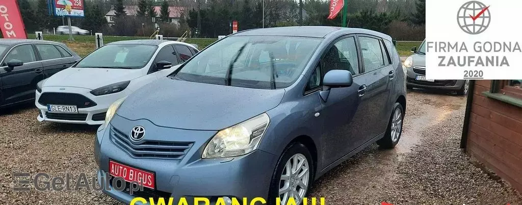 TOYOTA Verso 