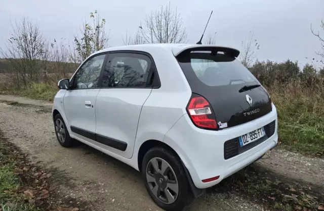 RENAULT Twingo 