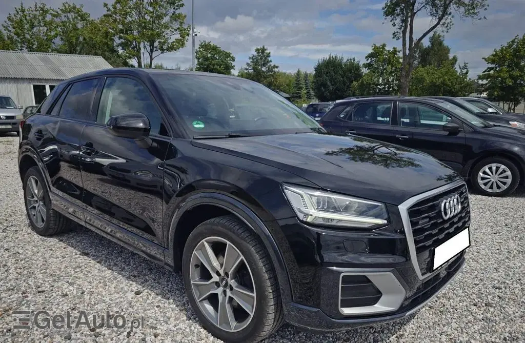AUDI Q2 