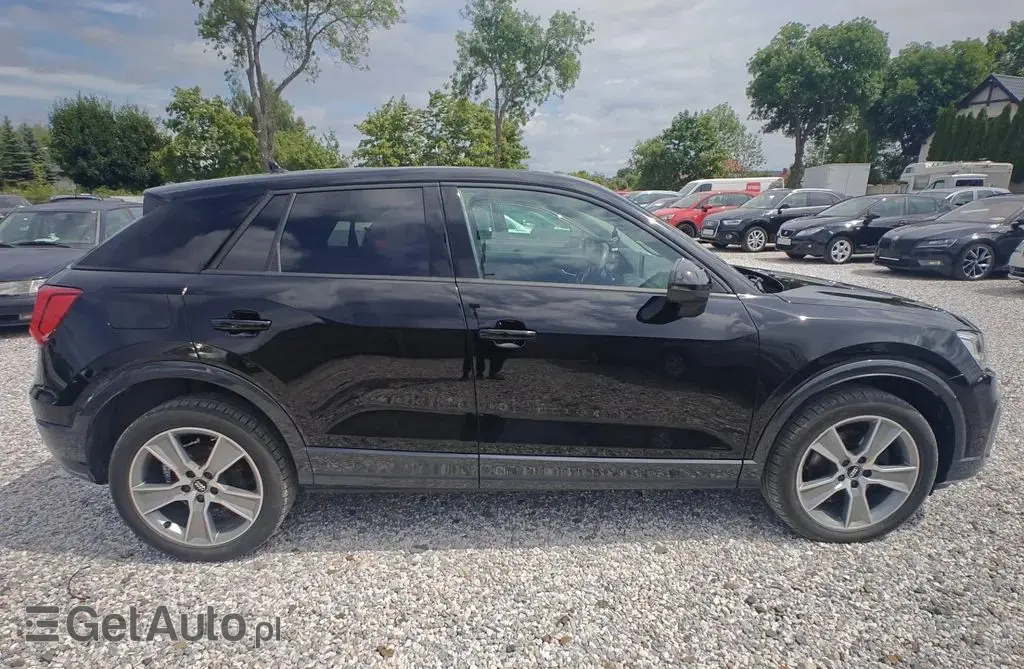 AUDI Q2 