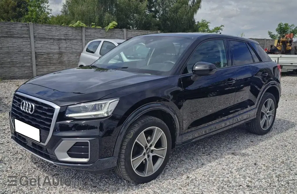 AUDI Q2 