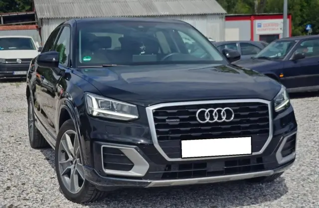 AUDI Q2 
