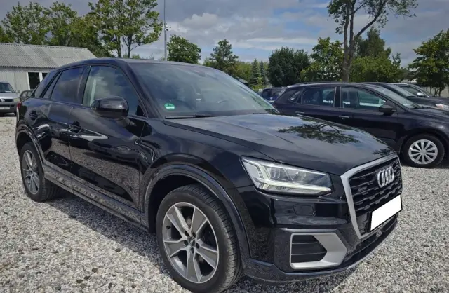 AUDI Q2 