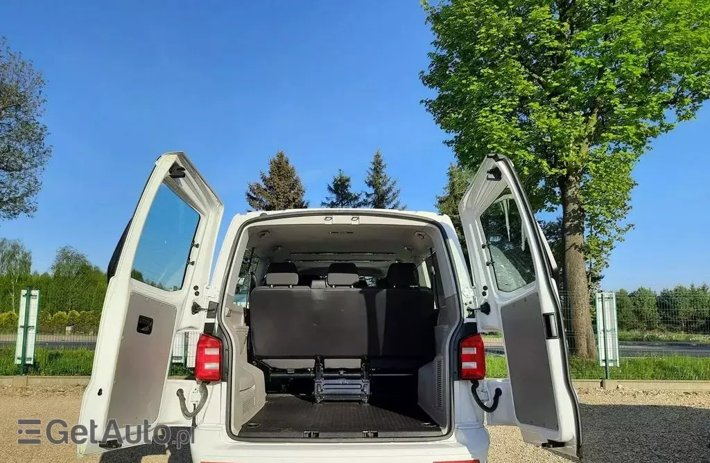 VOLKSWAGEN Caravelle 