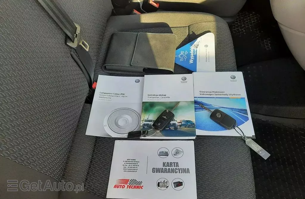 VOLKSWAGEN Caravelle 