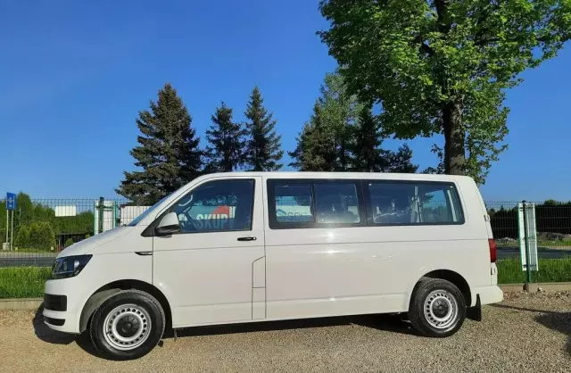VOLKSWAGEN Caravelle 