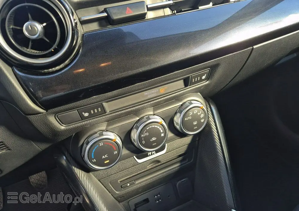 MAZDA 2 SKYACTIV-G 90 Nakama