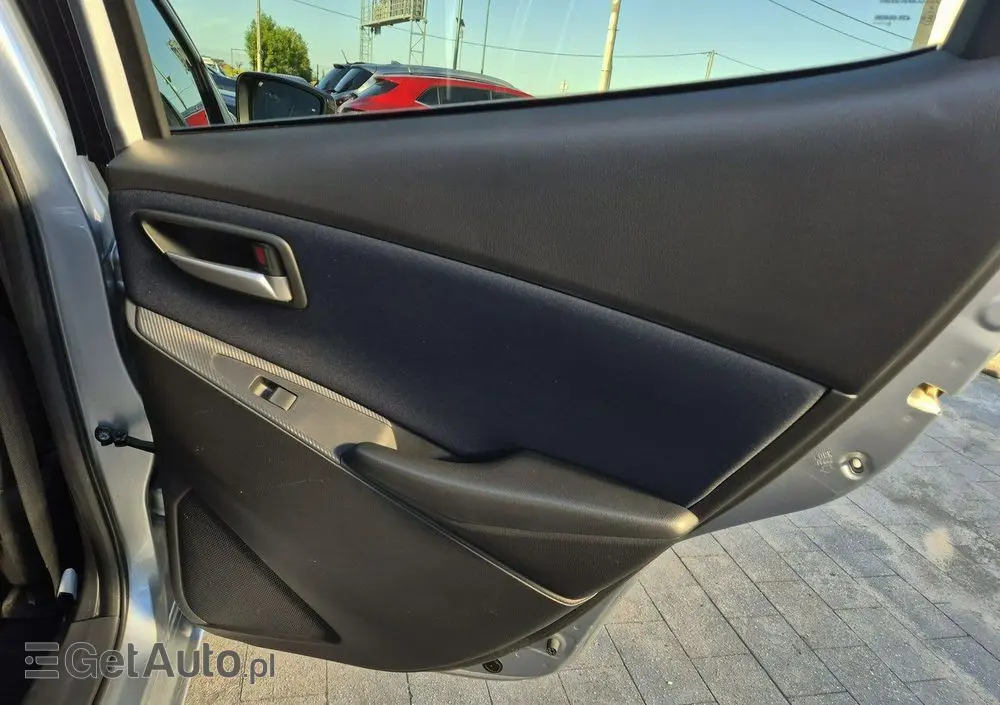 MAZDA 2 SKYACTIV-G 90 Nakama