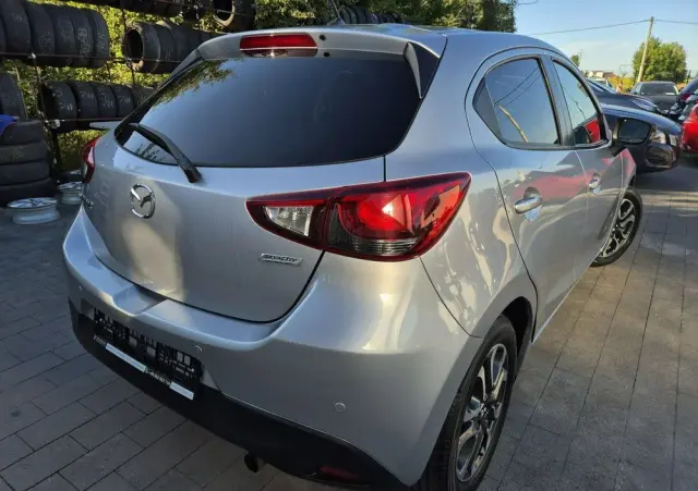 MAZDA 2 SKYACTIV-G 90 Nakama