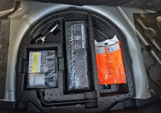 MAZDA 2 SKYACTIV-G 90 Nakama