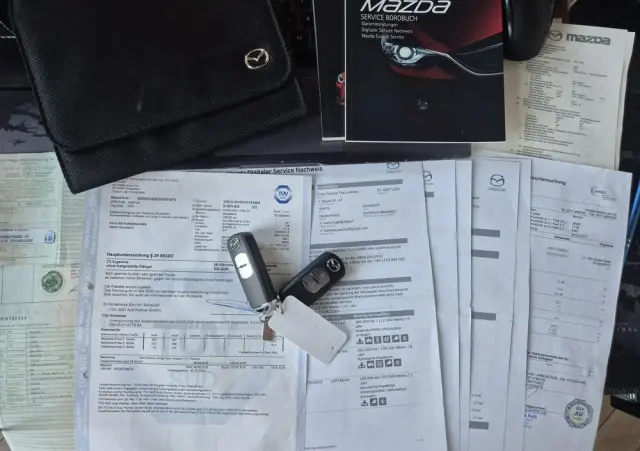 MAZDA 2 SKYACTIV-G 90 Nakama