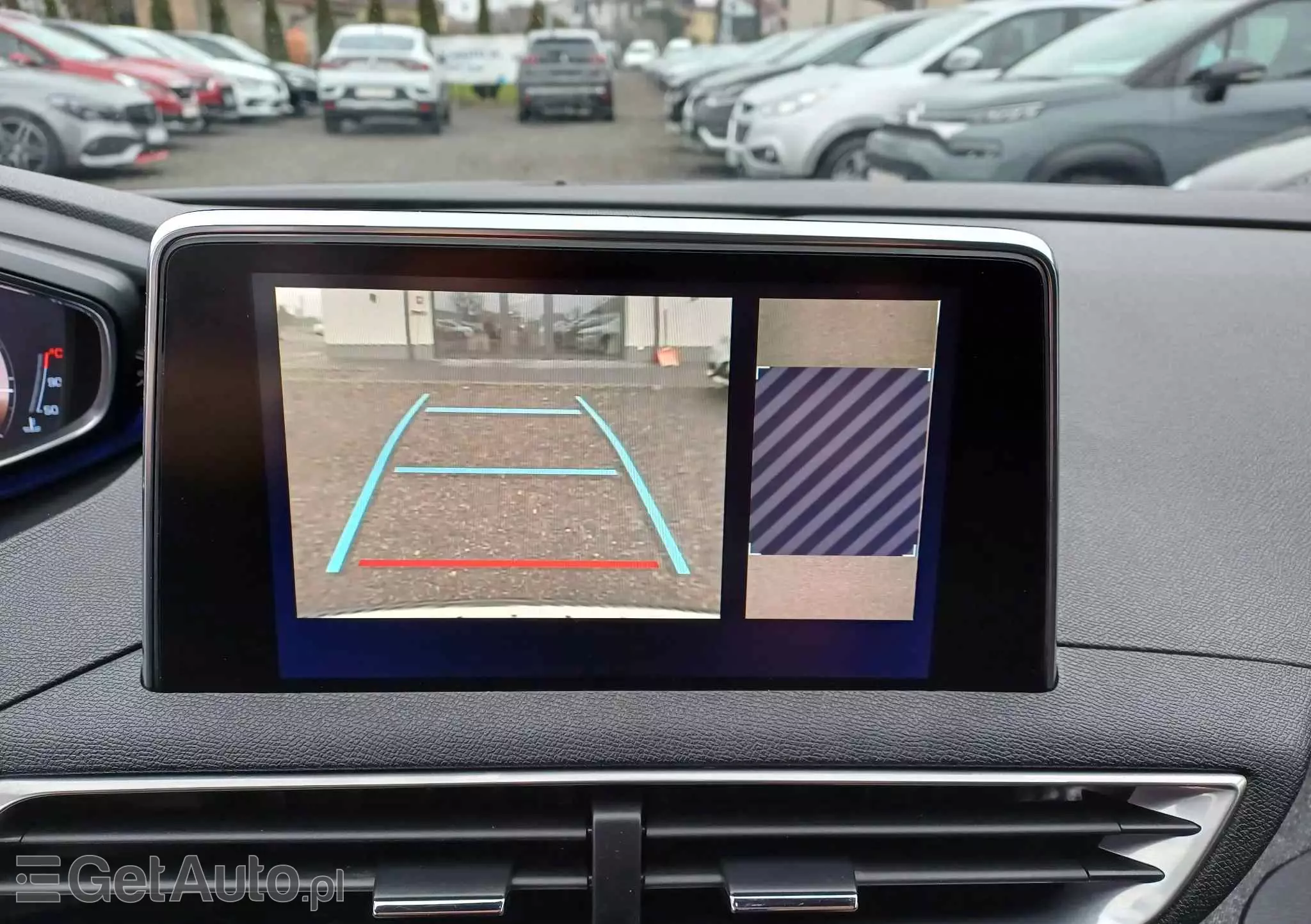 PEUGEOT 5008 Allure 150