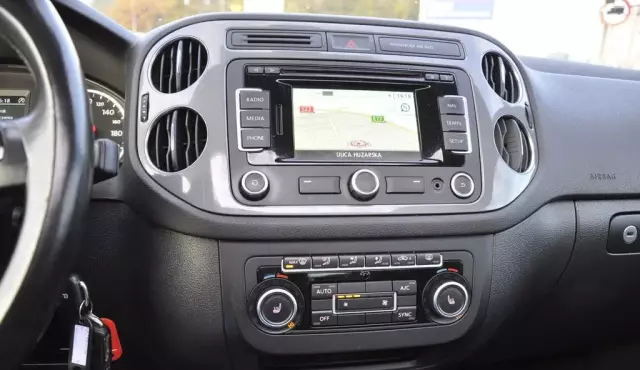 VOLKSWAGEN Tiguan 1.4 TSI (122 KM)