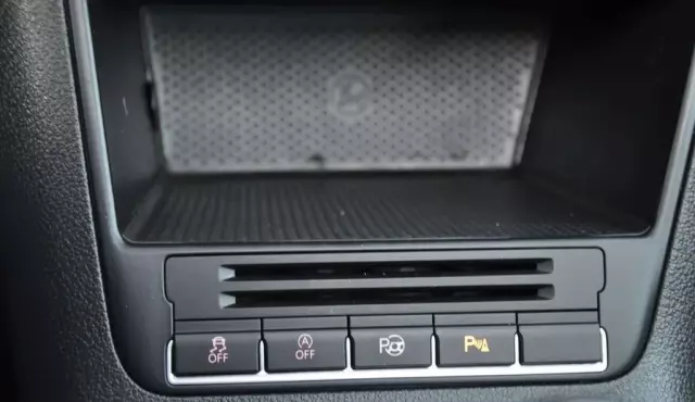 VOLKSWAGEN Tiguan 1.4 TSI (122 KM)