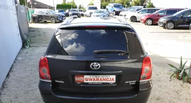TOYOTA Avensis 