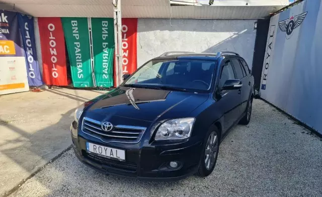 TOYOTA Avensis 