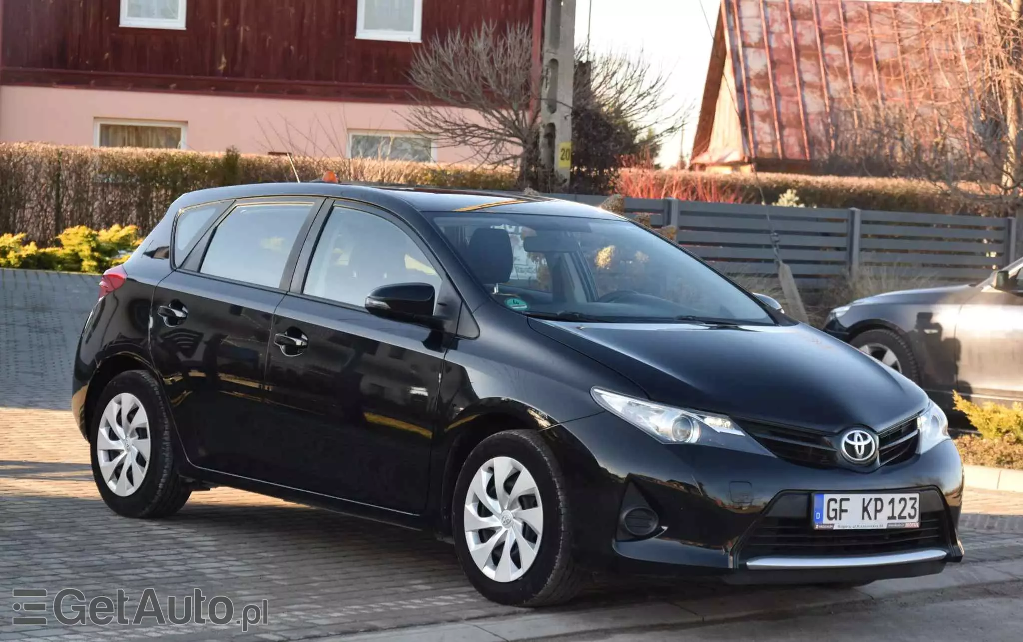 TOYOTA Auris 1.33 Dual-VVT-i Cool