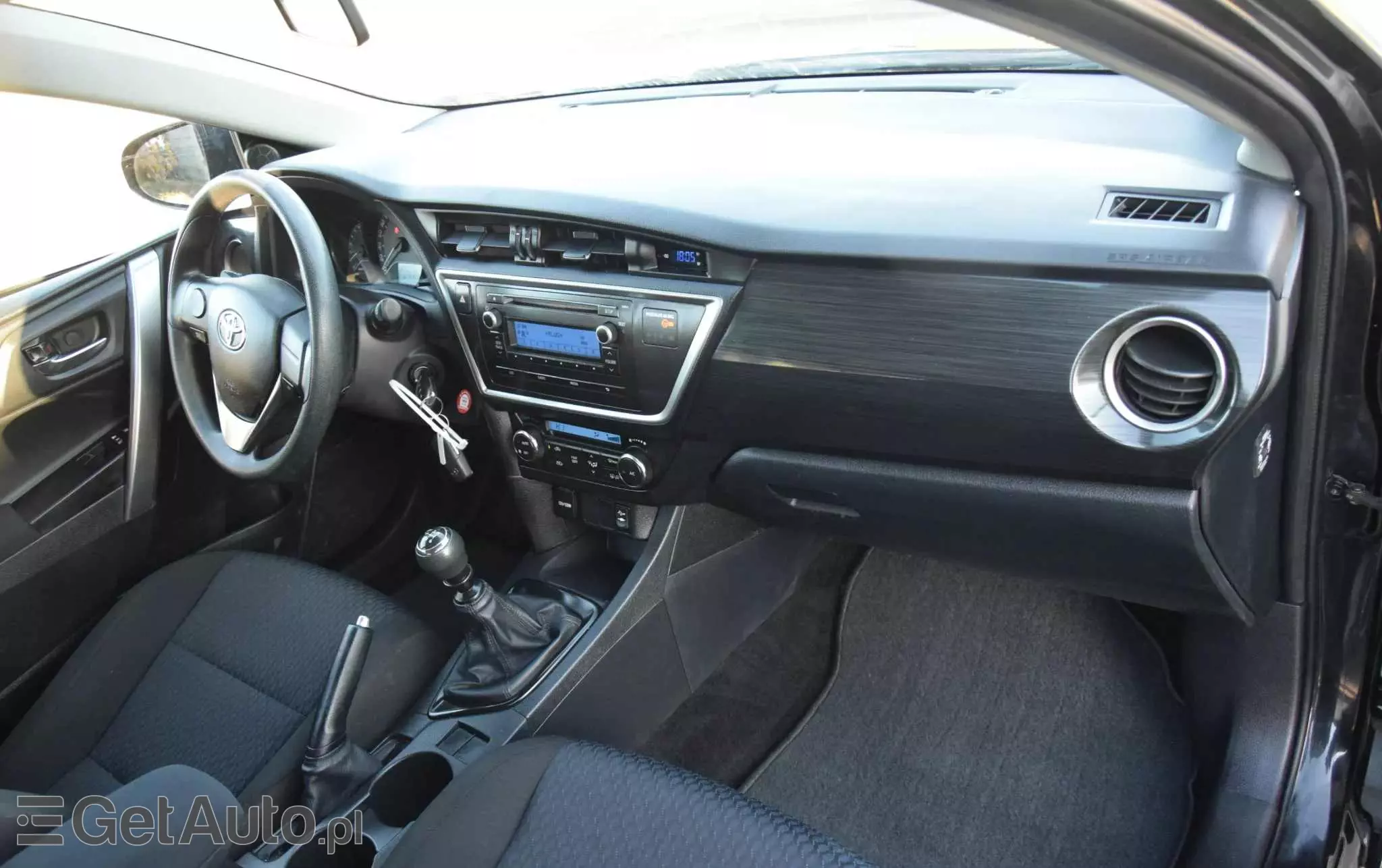 TOYOTA Auris 1.33 Dual-VVT-i Cool