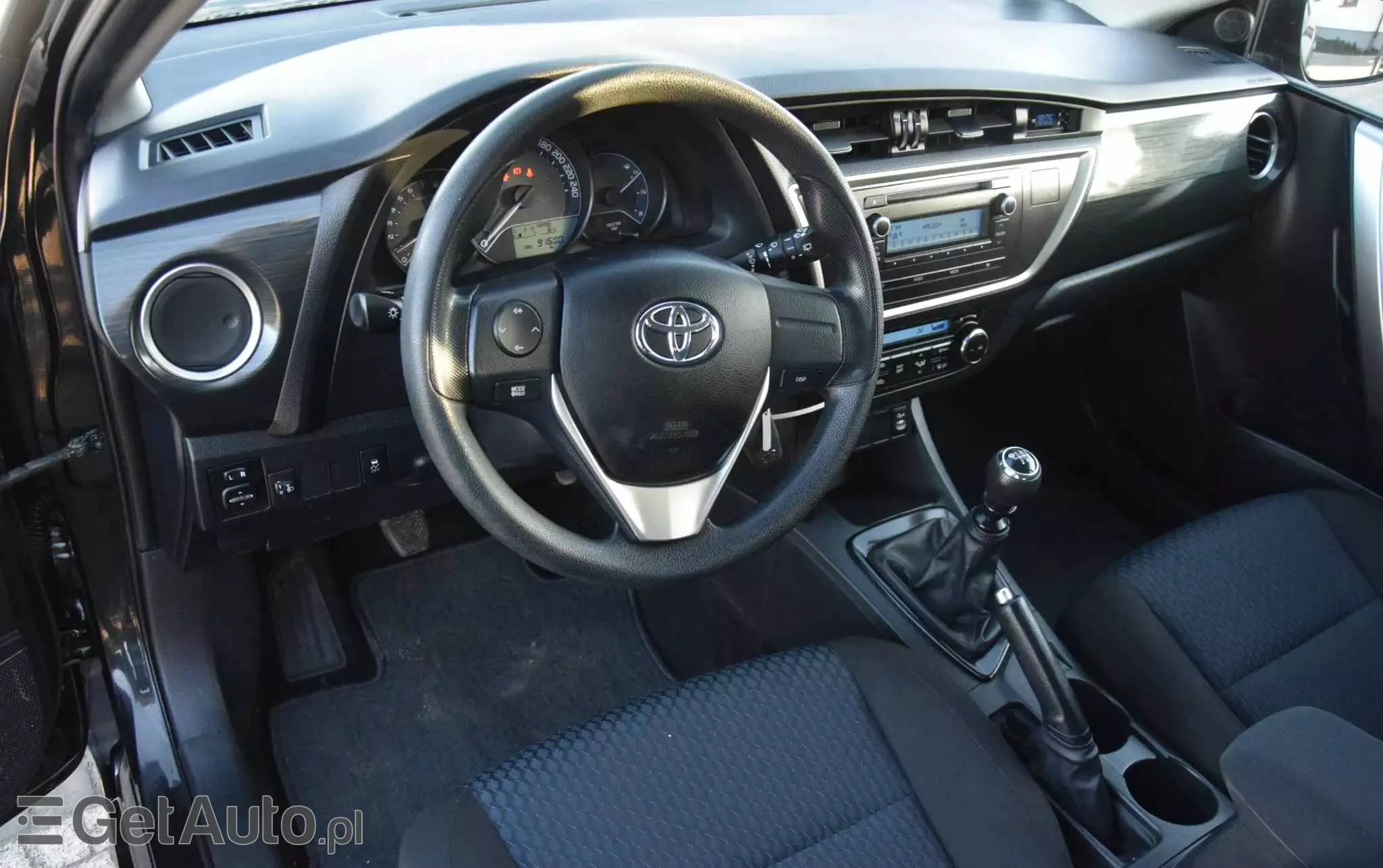 TOYOTA Auris 1.33 Dual-VVT-i Cool