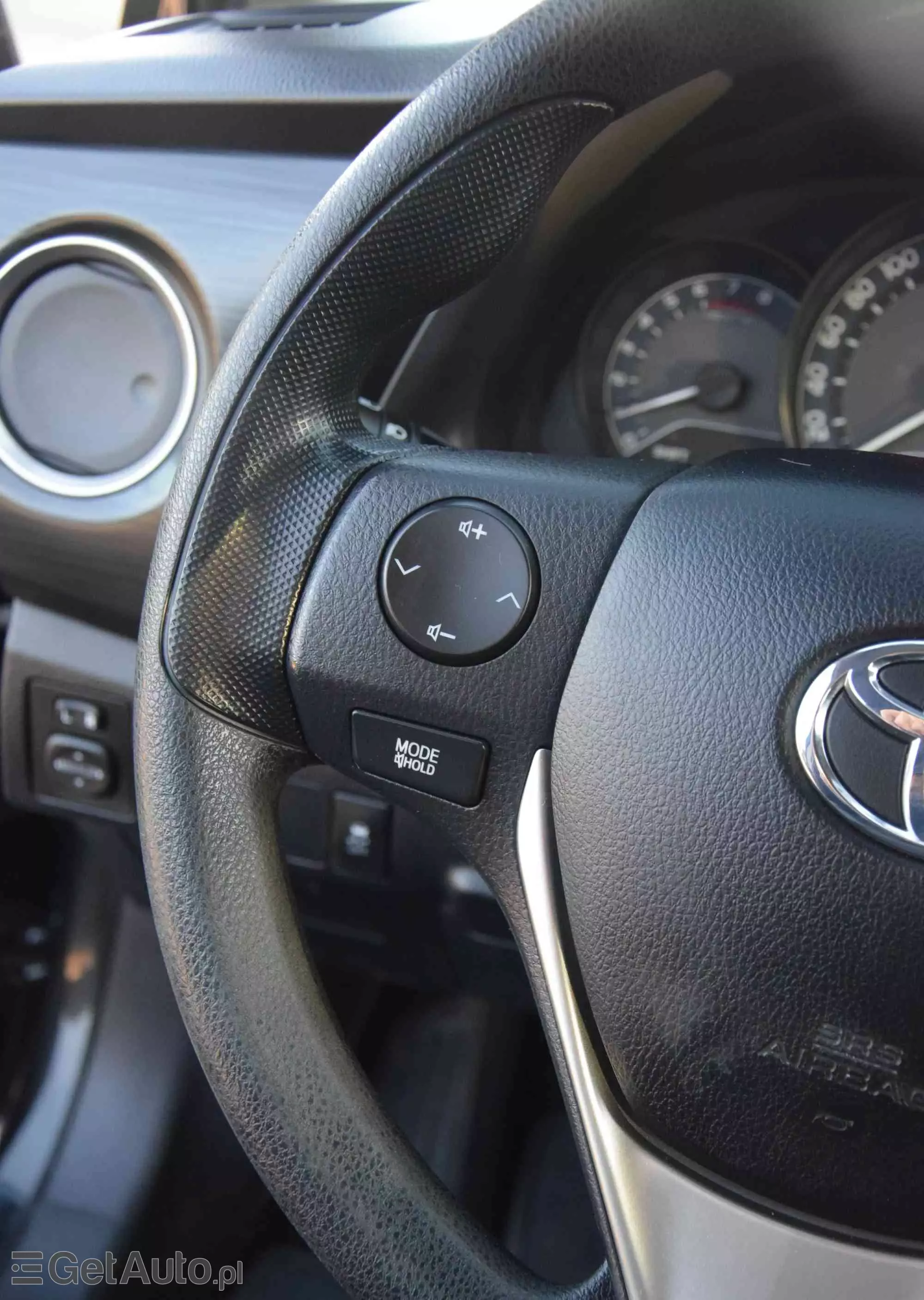 TOYOTA Auris 1.33 Dual-VVT-i Cool