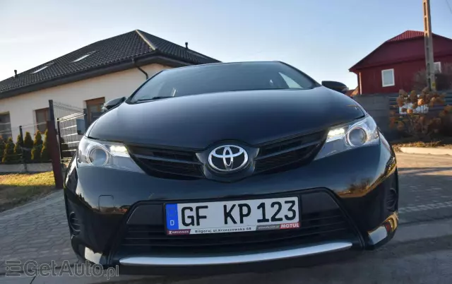 TOYOTA Auris 1.33 Dual-VVT-i Cool