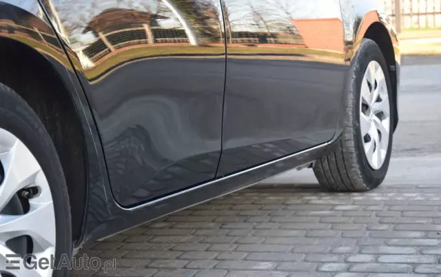 TOYOTA Auris 1.33 Dual-VVT-i Cool