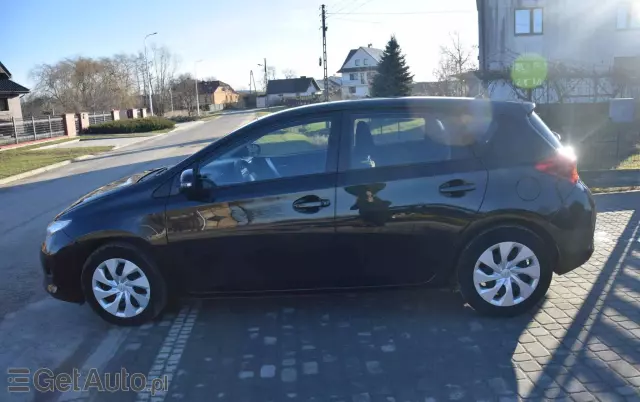 TOYOTA Auris 1.33 Dual-VVT-i Cool